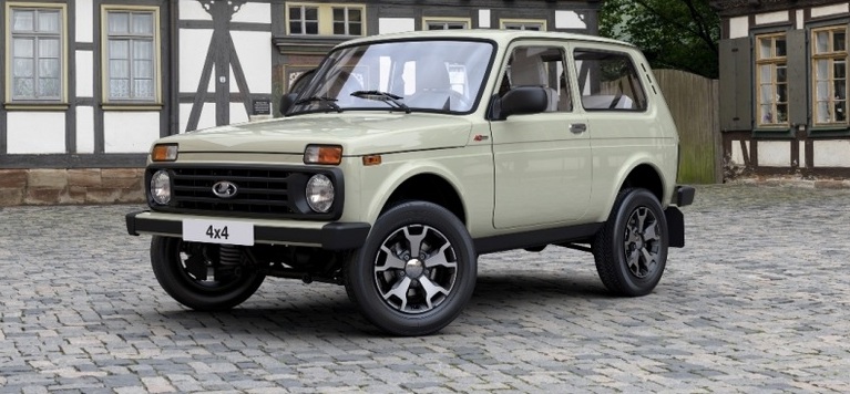 Lada-4x4-Niva-yubilejnaya-2017-tseny-harakteristika