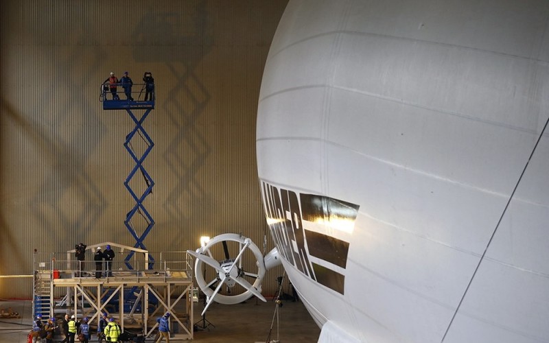 самое большое в мире воздушное судно Airlander 10 (1)