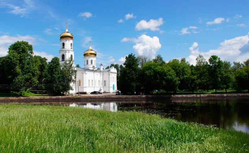 gorod-tver-i-tverskaya-oblast-dostoprimechatelnosti-foto-vyshniy-volochek-bogoyavlenskiy-sobor